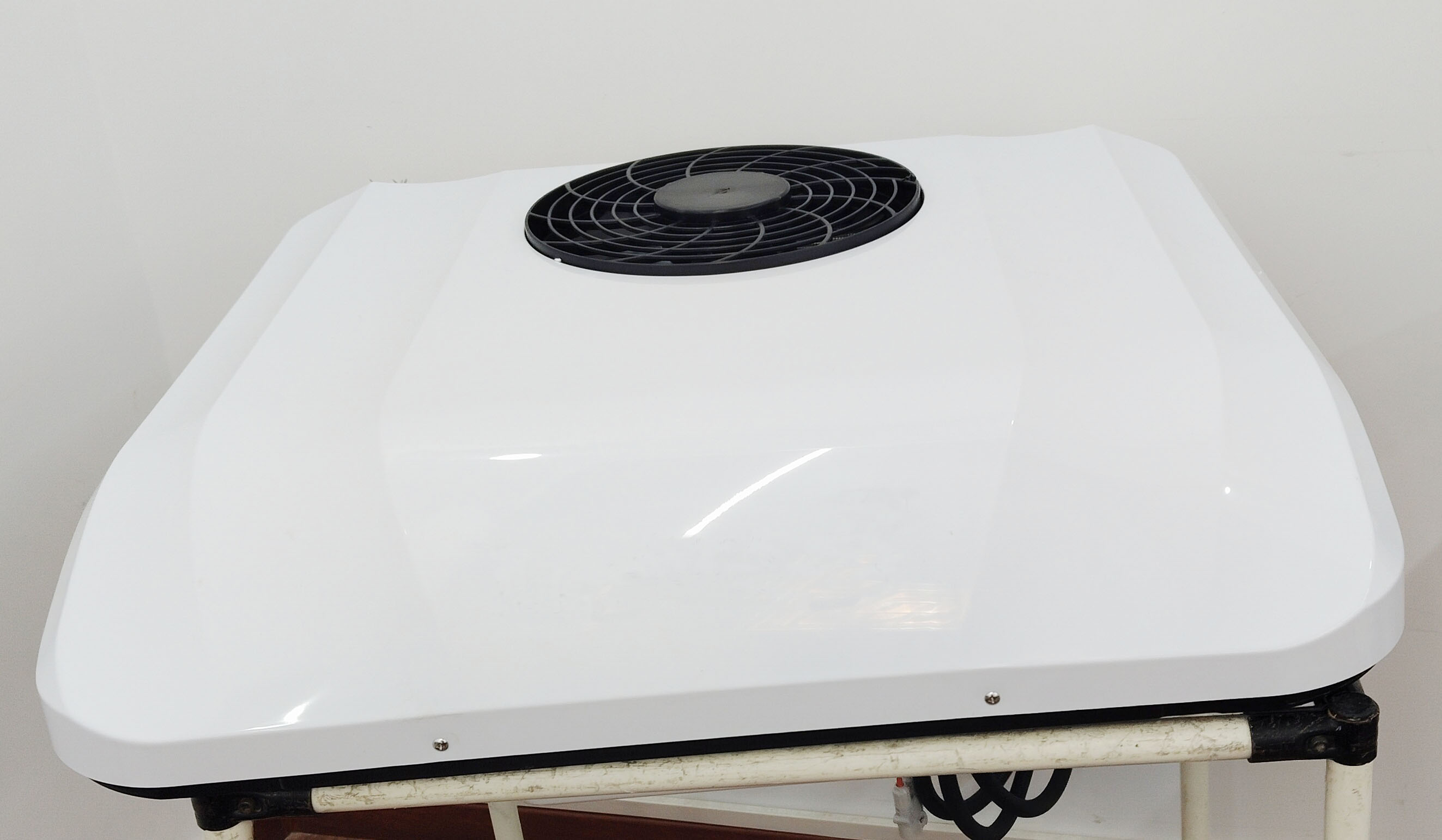 Auto Air Conditioner E-2400K